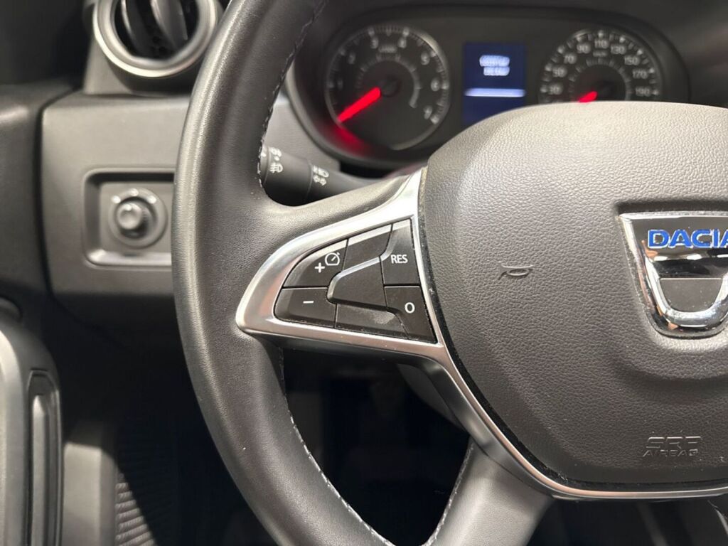 Dacia Duster 2019 Sininen