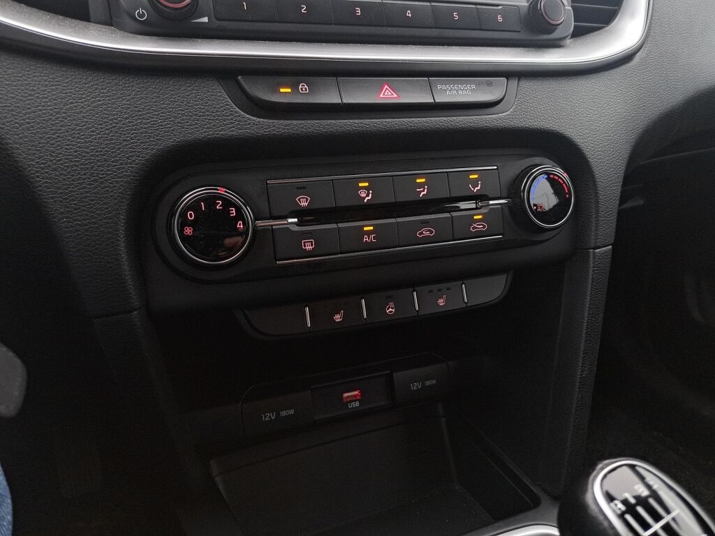 Kia Ceed 2019 Valkoinen