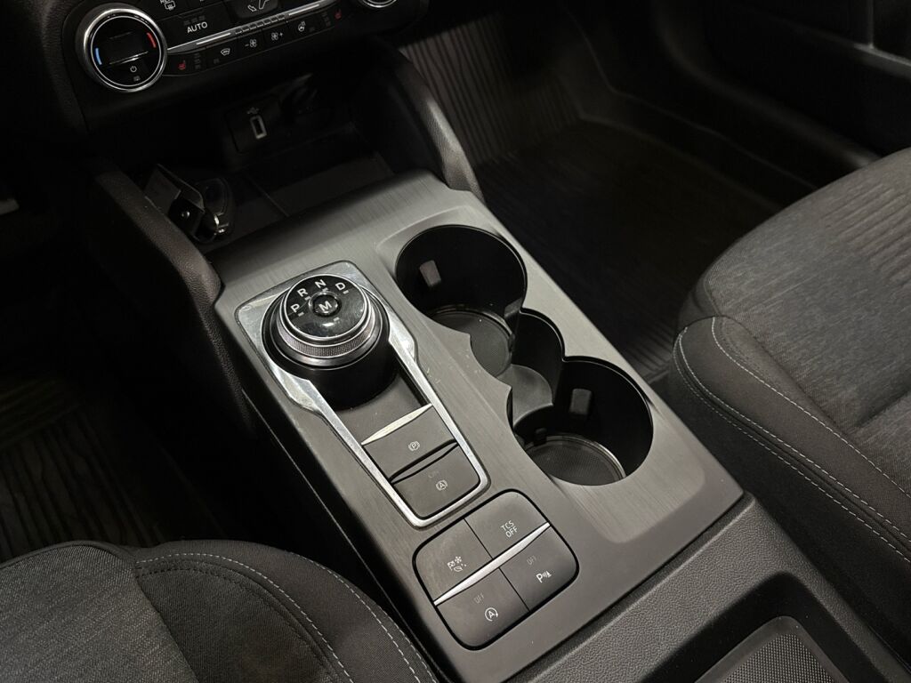 Ford Focus 2020 Punainen