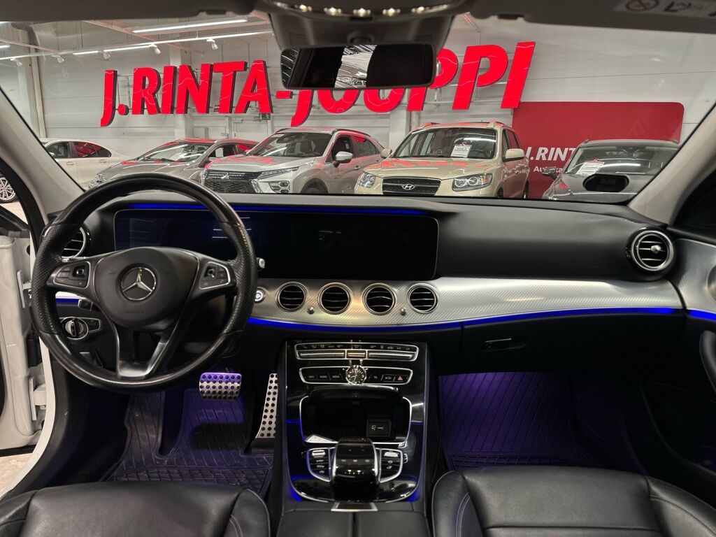Mercedes-Benz E 2017 Valkoinen