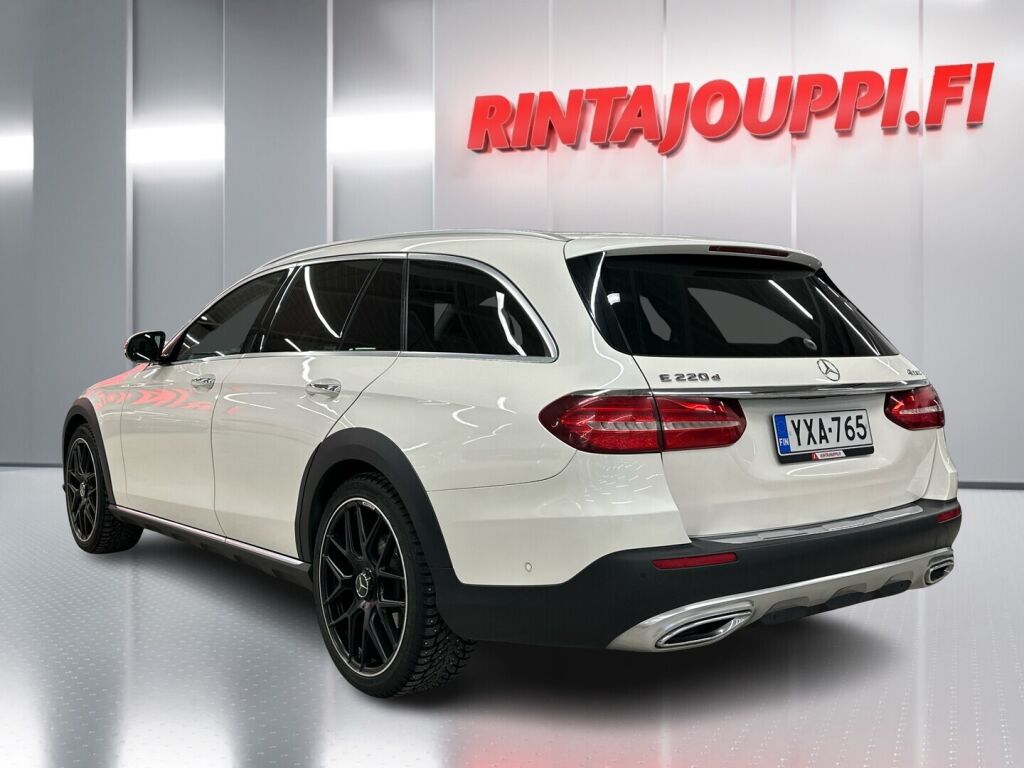 Mercedes-Benz E 2017 Valkoinen