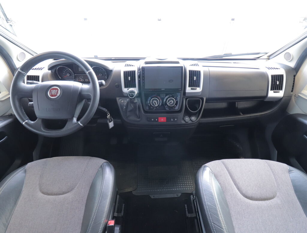 Adria MATRIX SUPREME 670 SC ALDE 2020 Harmaa