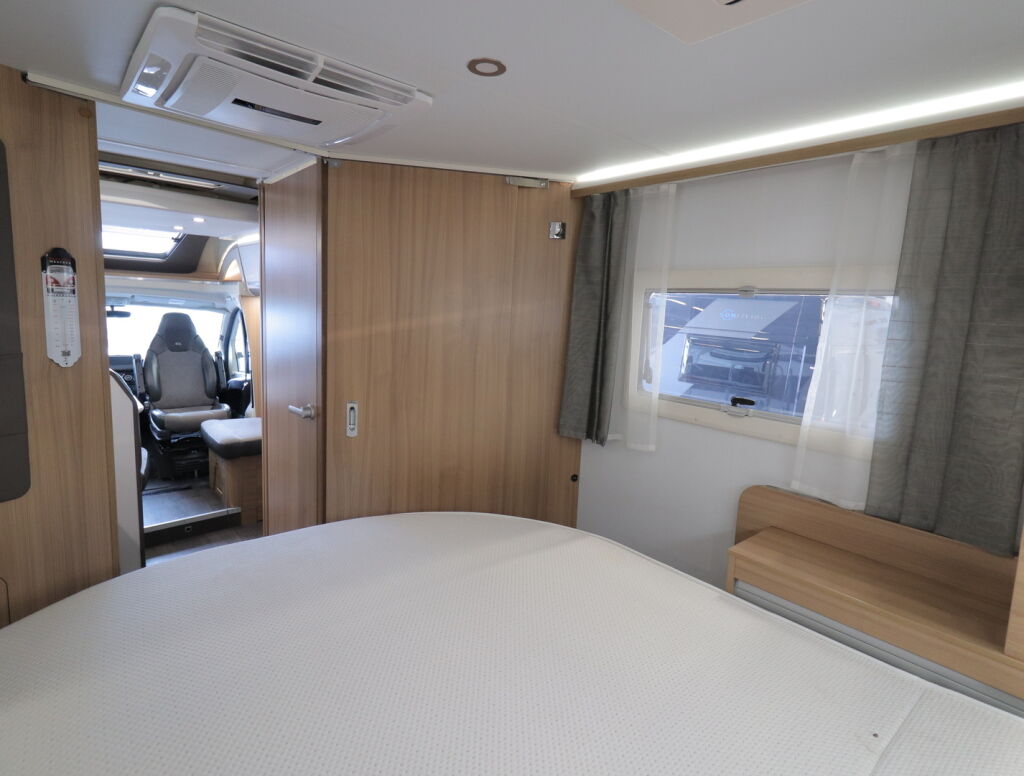 Adria MATRIX SUPREME 670 SC ALDE 2020 Harmaa