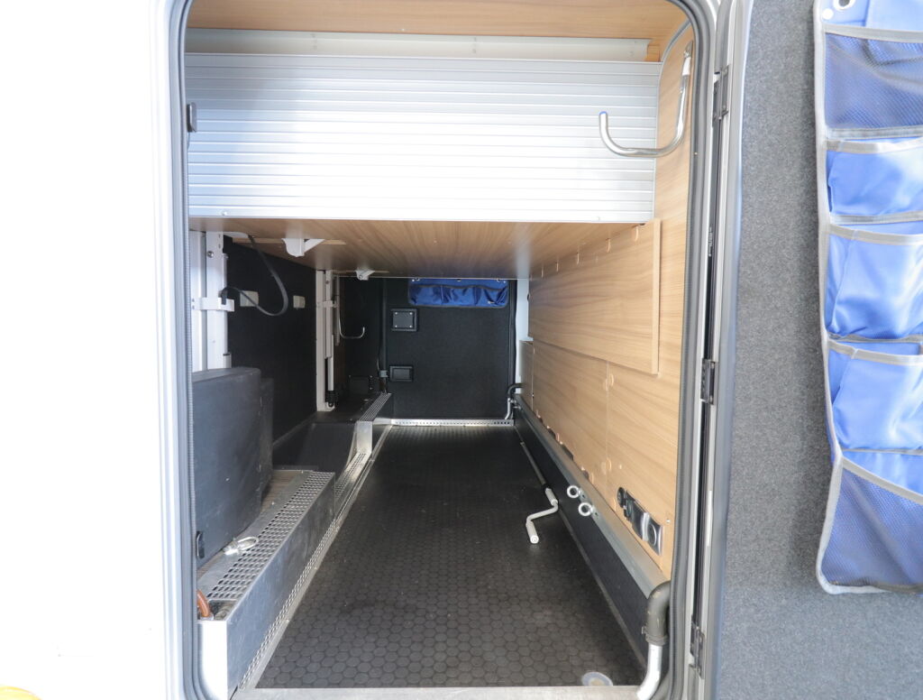 Adria MATRIX SUPREME 670 SC ALDE 2020 Harmaa