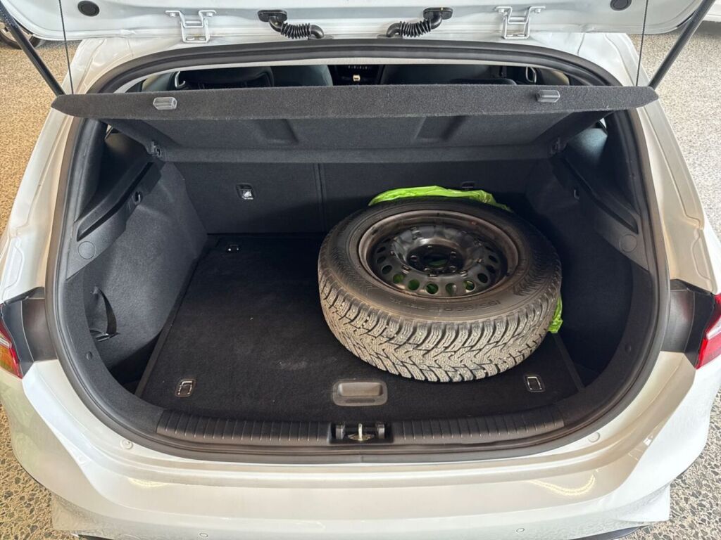 Kia Ceed 2020 Valkoinen