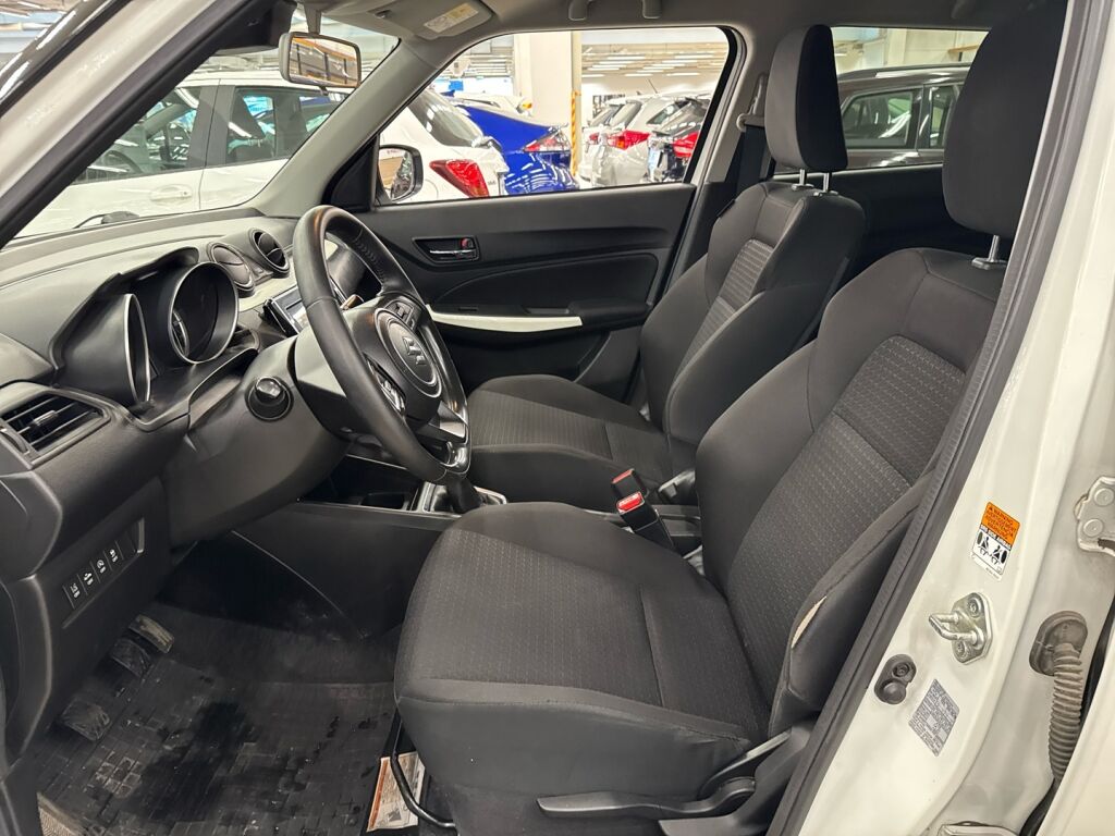 Suzuki Swift 2020 Valkoinen