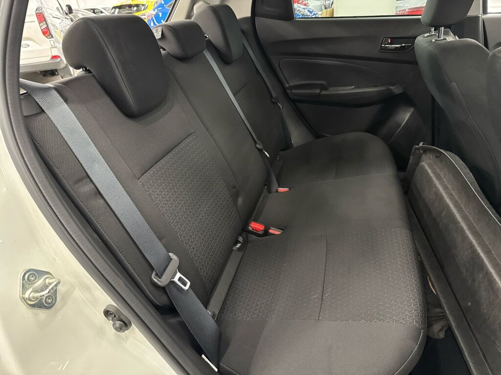 Suzuki Swift 2020 Valkoinen