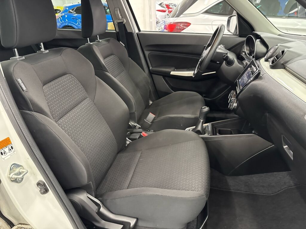 Suzuki Swift 2020 Valkoinen