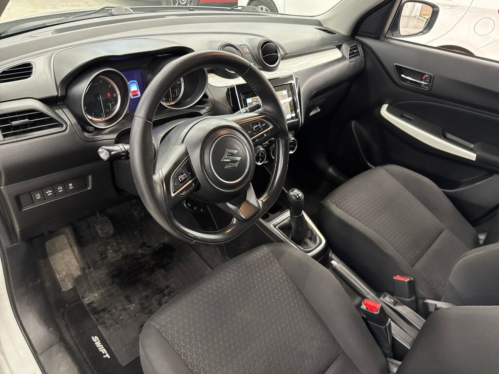 Suzuki Swift 2020 Valkoinen