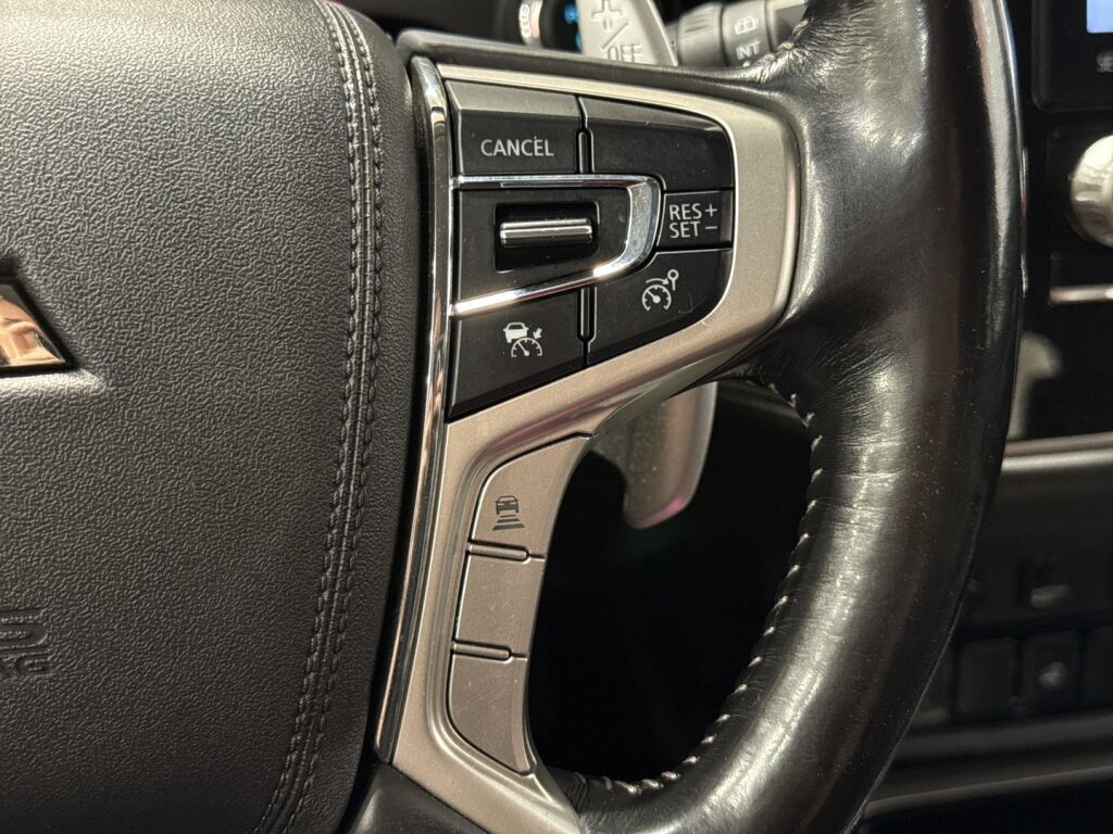 Mitsubishi Outlander PHEV 2021 Valkoinen