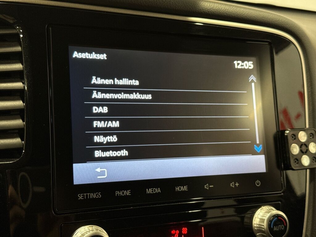 Mitsubishi Outlander PHEV 2021 Valkoinen