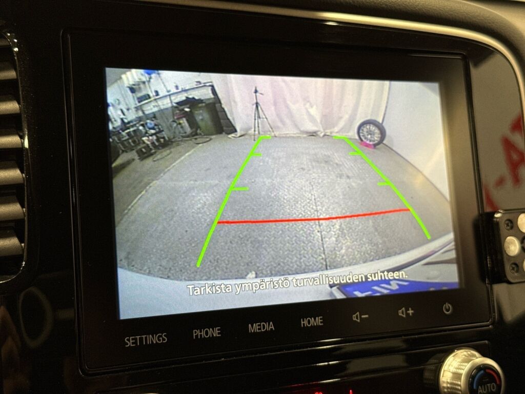 Mitsubishi Outlander PHEV 2021 Valkoinen