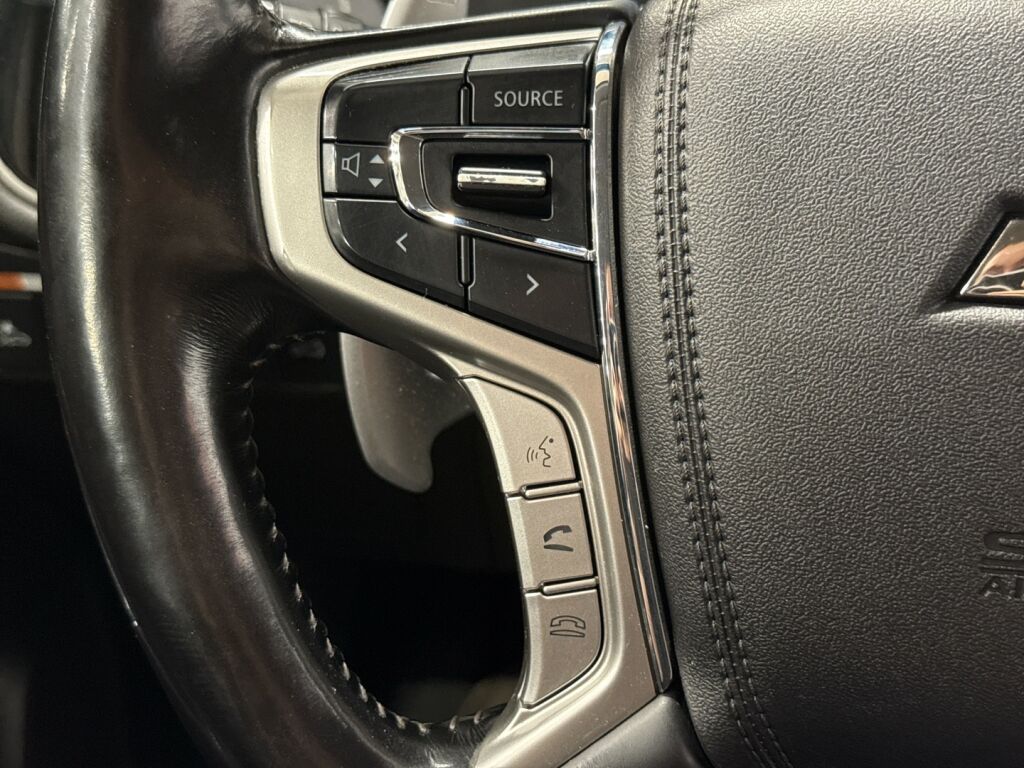 Mitsubishi Outlander PHEV 2021 Valkoinen