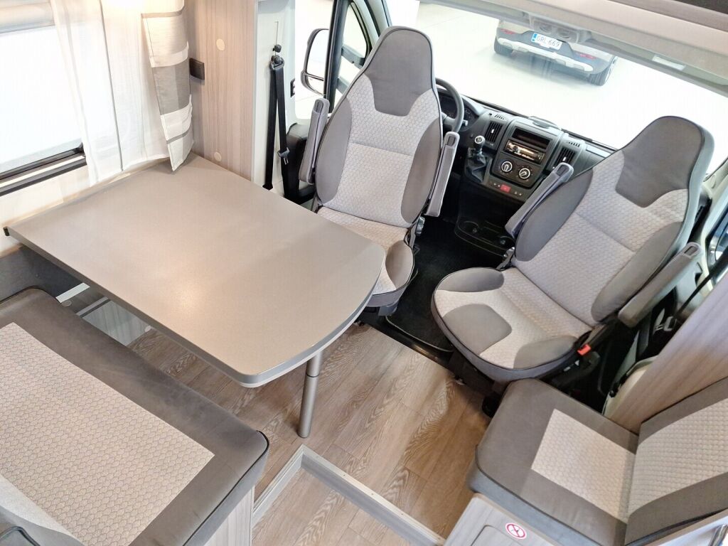 Hobby Optima 2020 Valkoinen