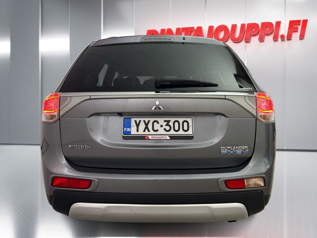 Mitsubishi Outlander PHEV 2015 Harmaa