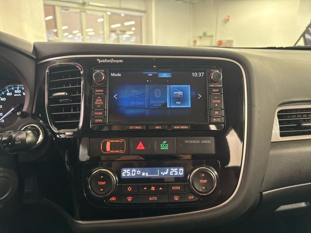 Mitsubishi Outlander PHEV 2015 Harmaa