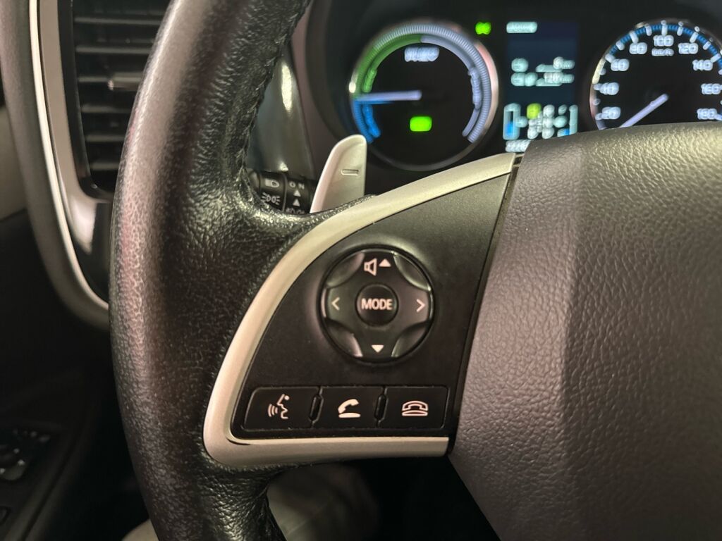 Mitsubishi Outlander PHEV 2015 Harmaa