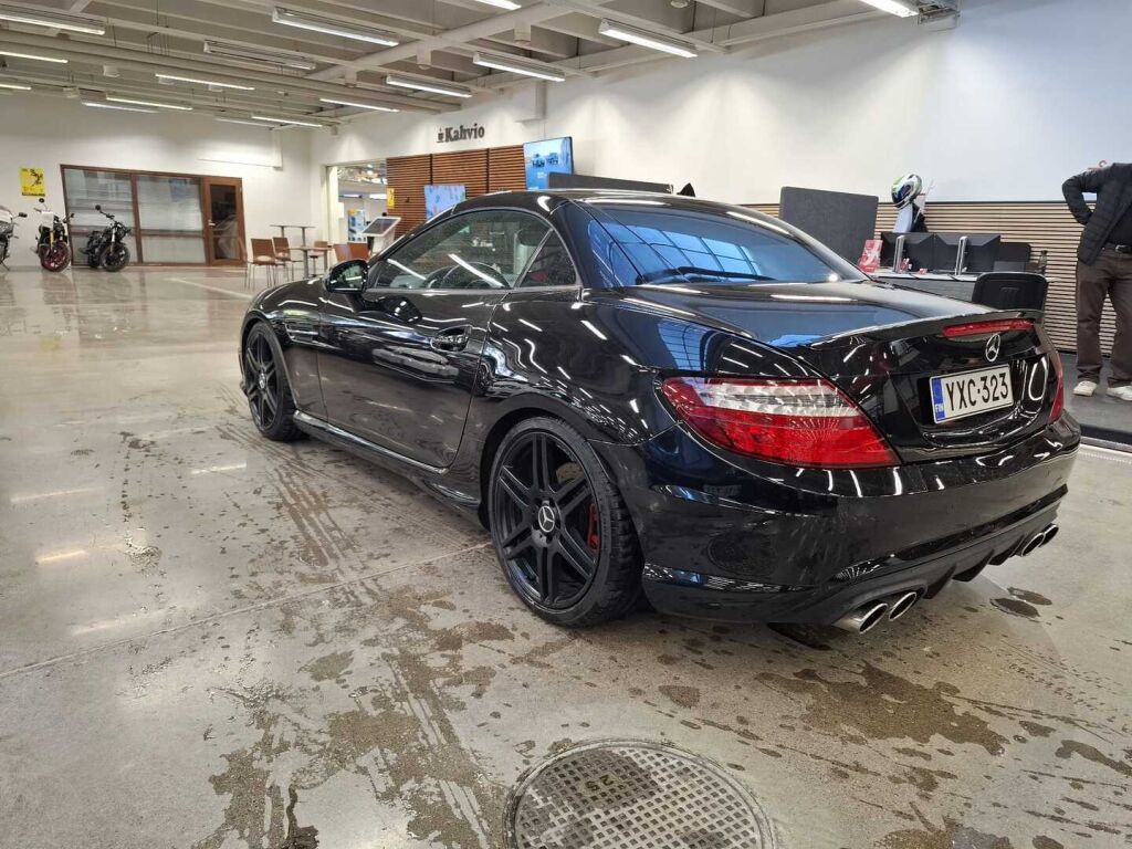 Mercedes-Benz SLK 2011 Musta
