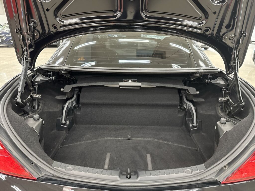 Mercedes-Benz SLK 2011 Musta