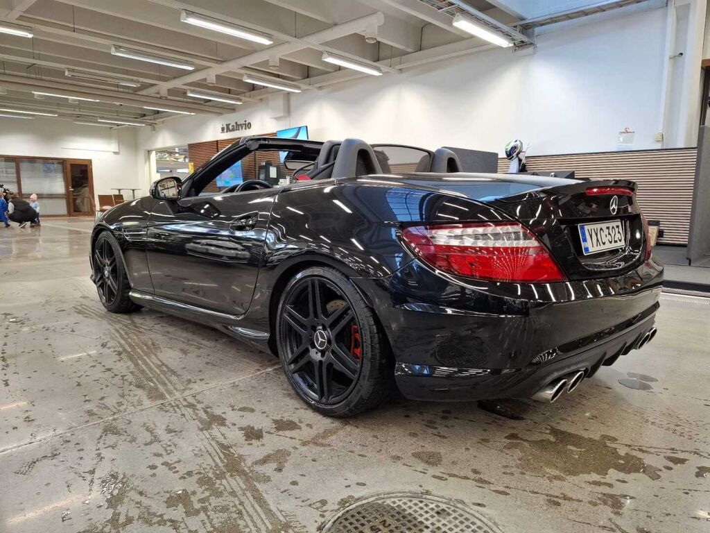 Mercedes-Benz SLK 2011 Musta