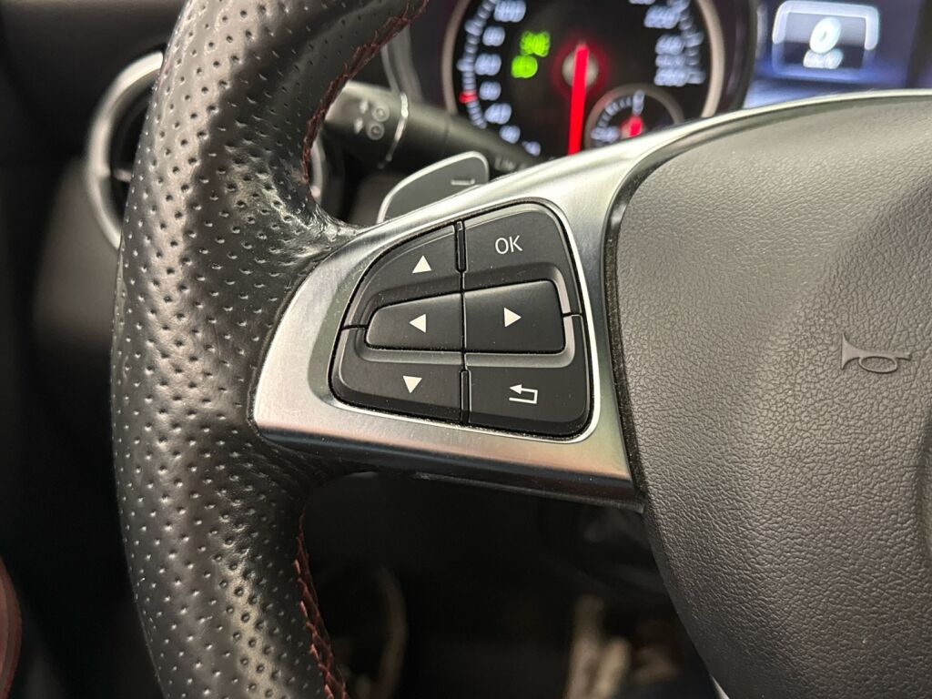 Mercedes-Benz SLK 2011 Musta