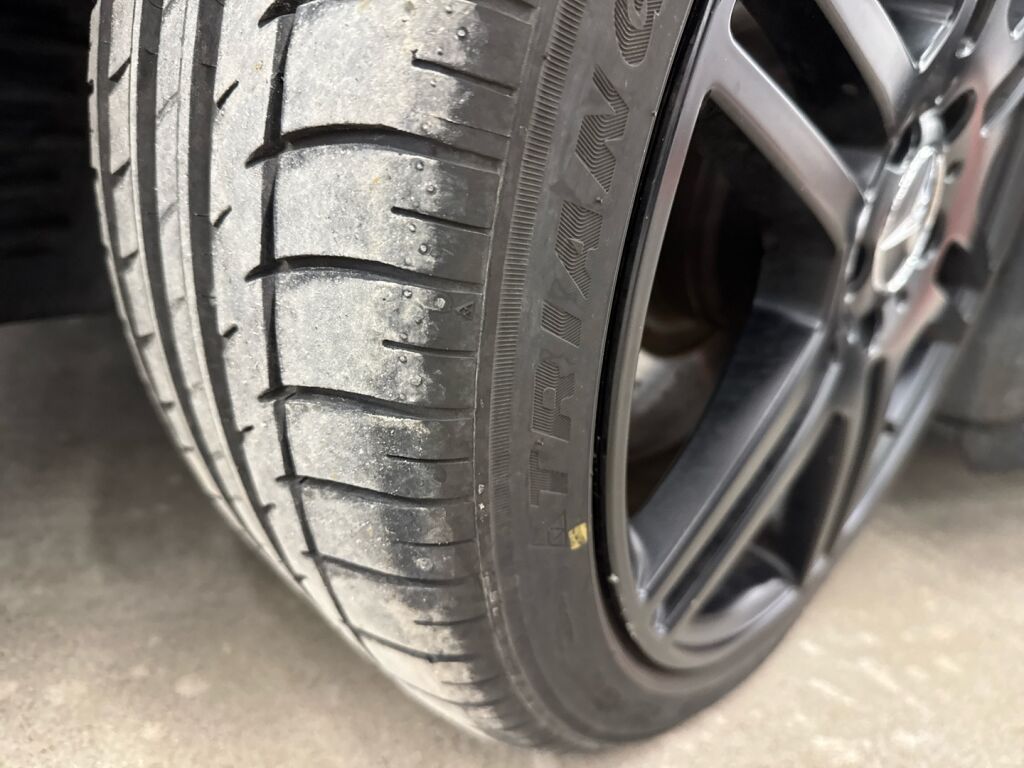 Mercedes-Benz SLK 2011 Musta