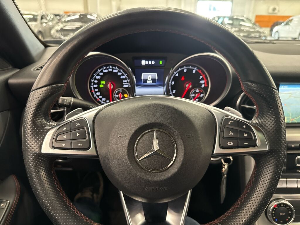 Mercedes-Benz SLK 2011 Musta