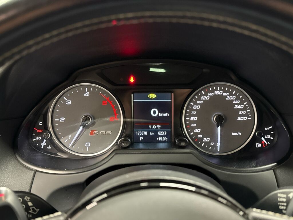 Audi SQ5 2015 Harmaa