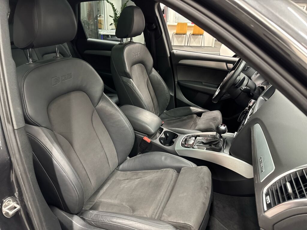 Audi SQ5 2015 Harmaa