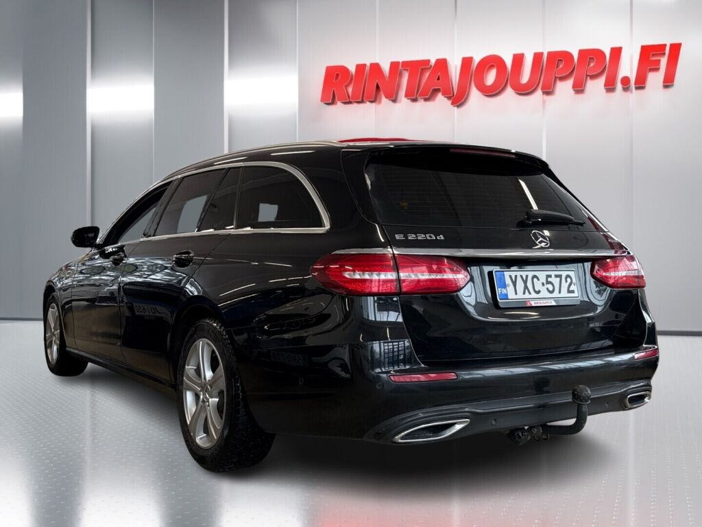 Mercedes-Benz E 2020 Musta