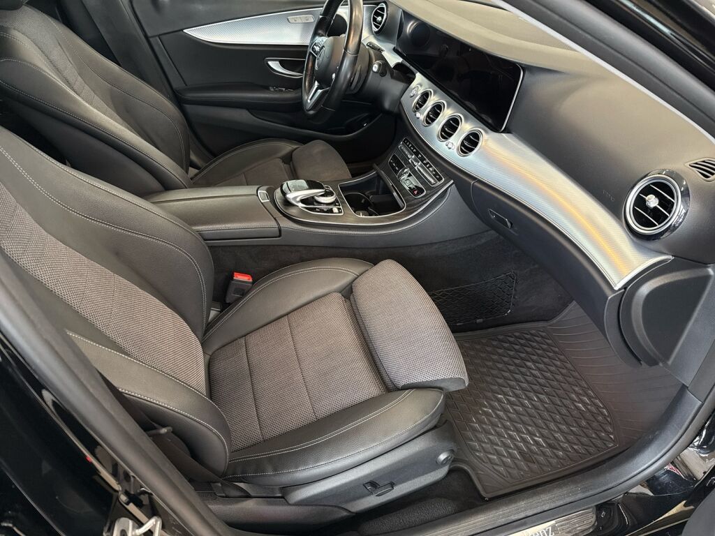 Mercedes-Benz E 2020 Musta