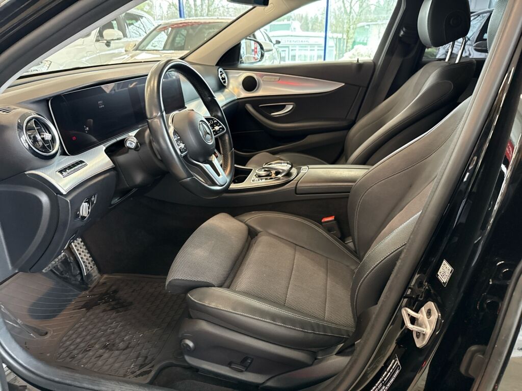 Mercedes-Benz E 2020 Musta