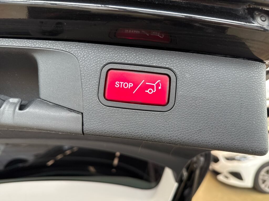 Mercedes-Benz E 2020 Musta