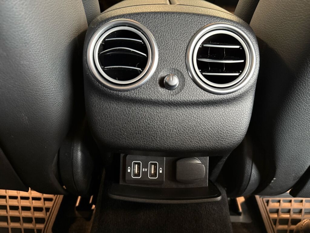 Mercedes-Benz E 2020 Musta