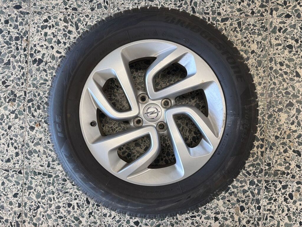 Opel Crossland X 2020 Valkoinen