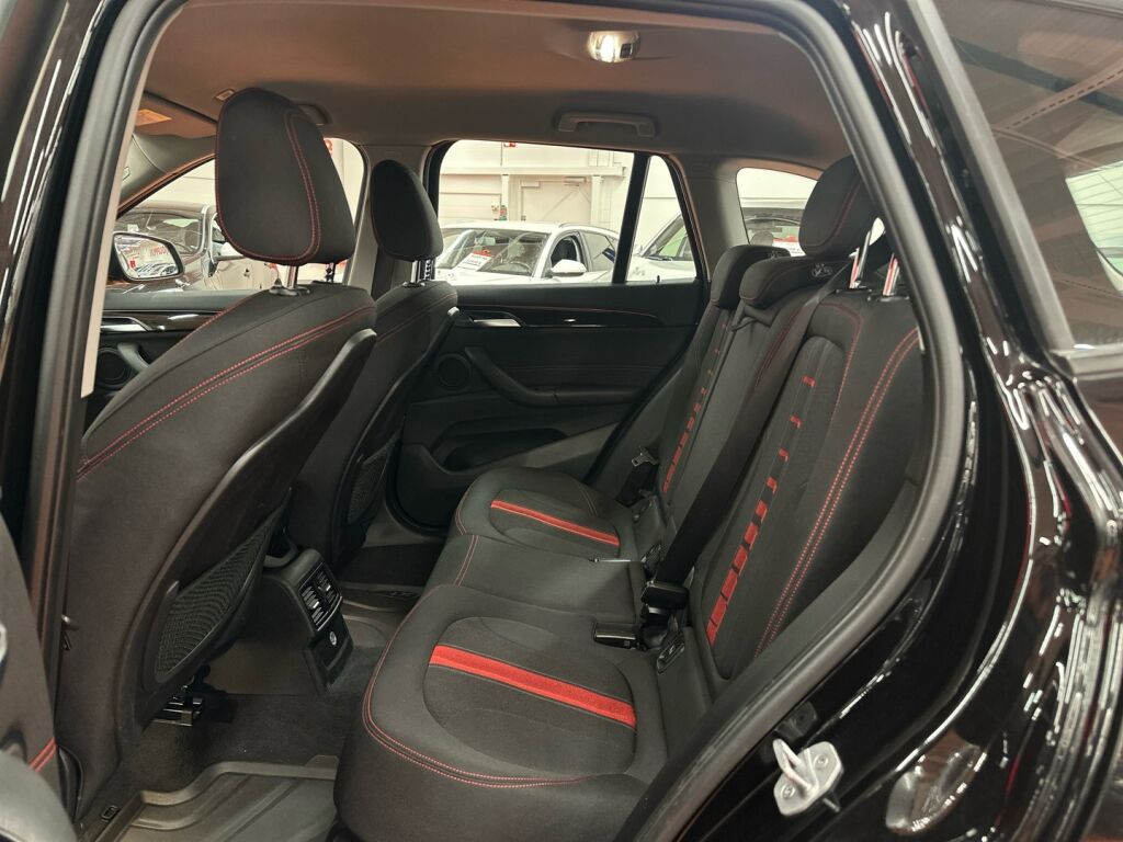 BMW X1 2018 Musta