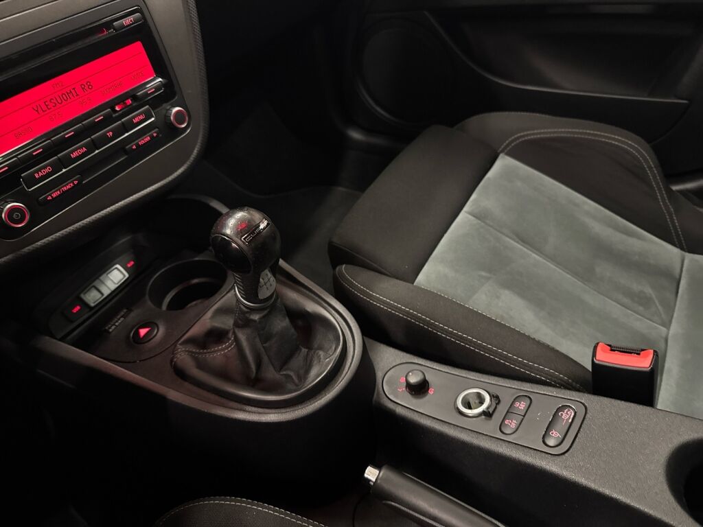 Seat Leon 2011 Sininen