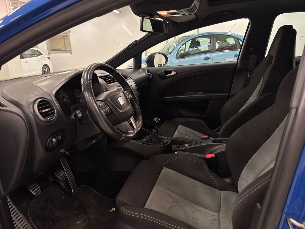 Seat Leon 2011 Sininen