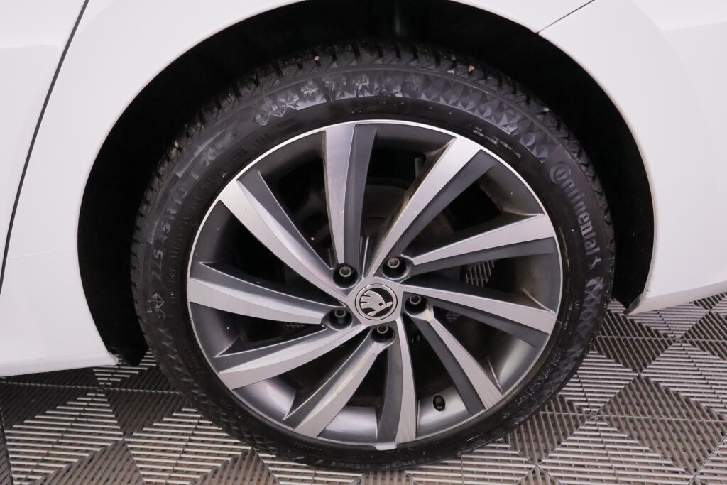 Skoda Octavia 2020 Valkoinen