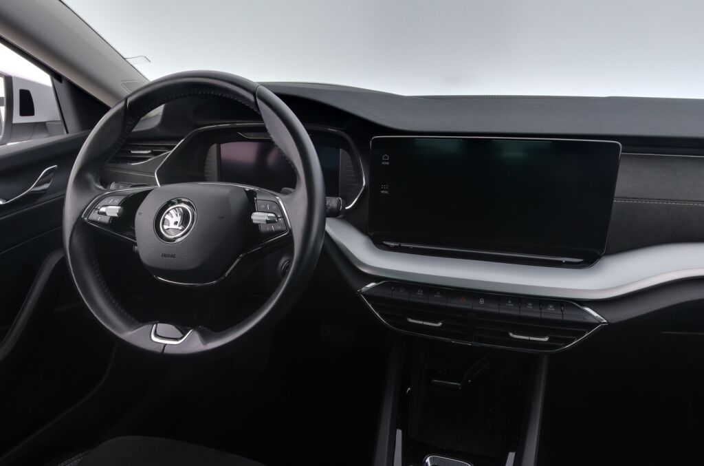 Skoda Octavia 2020 Valkoinen