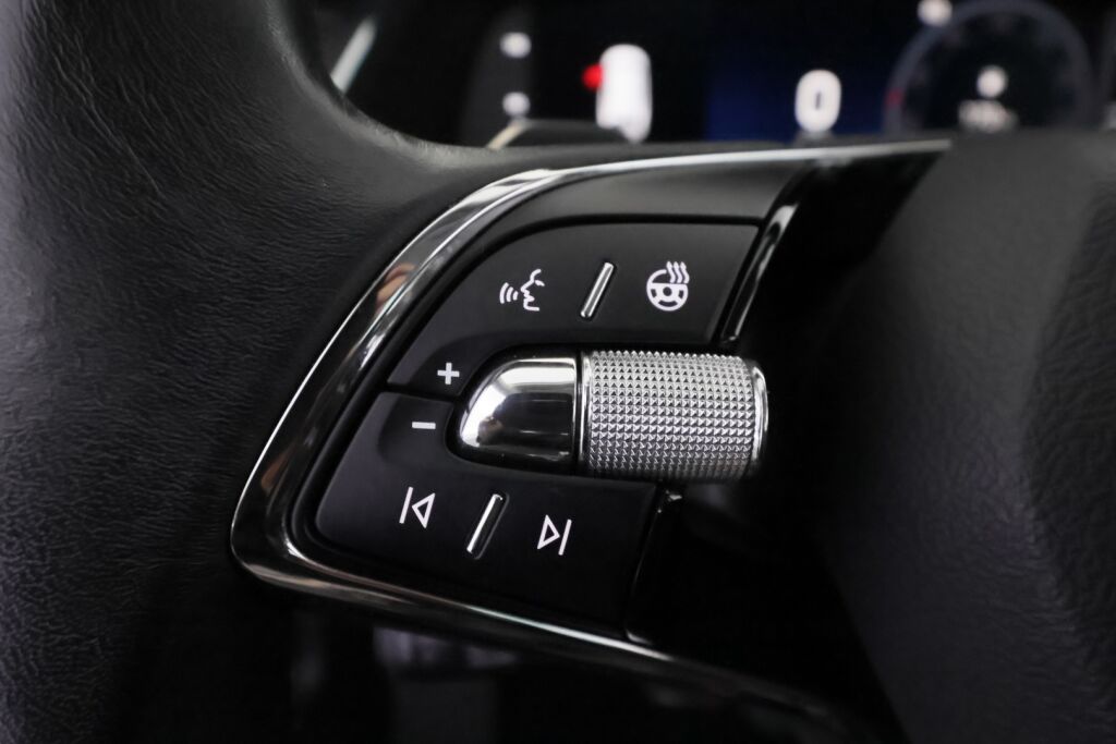 Skoda Octavia 2020 Valkoinen