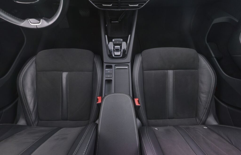 Skoda Octavia 2020 Valkoinen