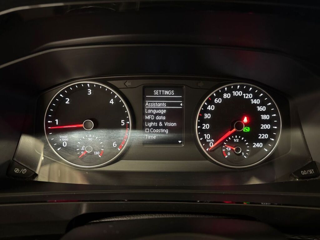 Volkswagen Multivan 2015 Valkoinen