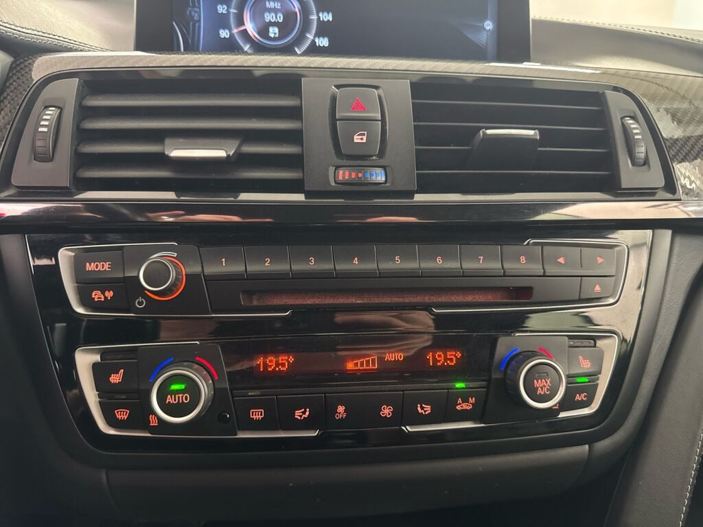 BMW M4 2015 Valkoinen