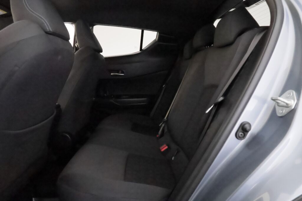 Toyota C-HR 2020 Harmaa