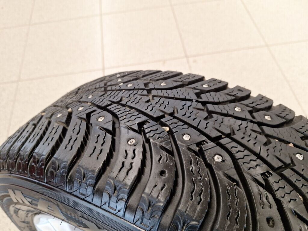 Ford Focus 2020 Punainen