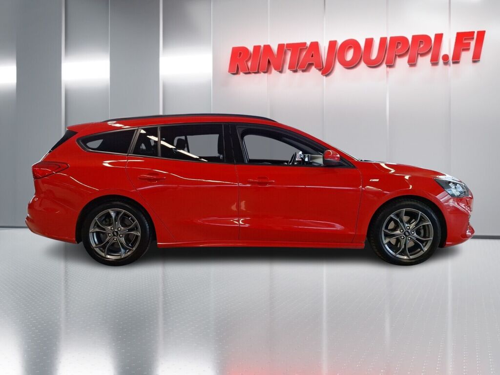Ford Focus 2020 Punainen