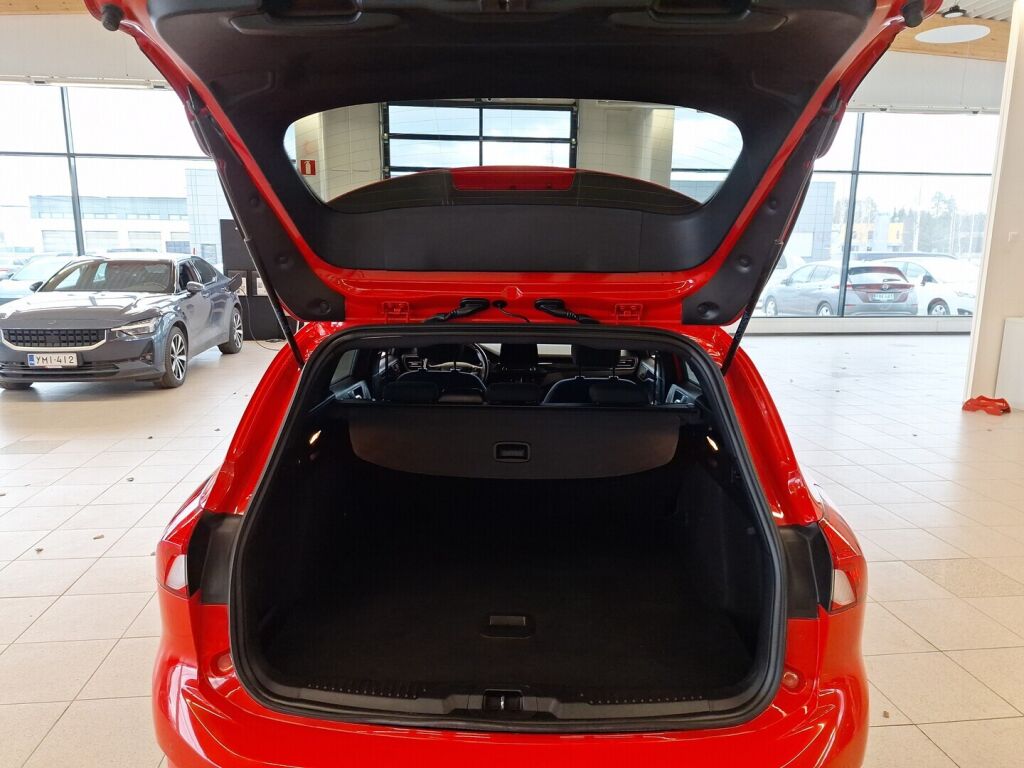 Ford Focus 2020 Punainen