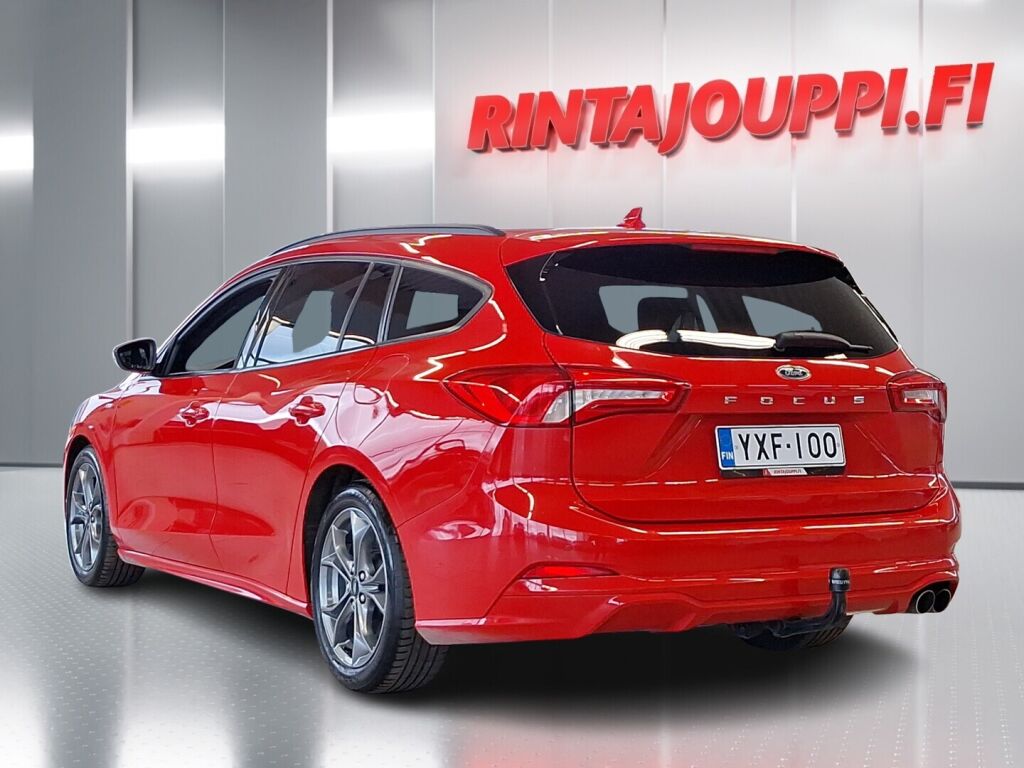 Ford Focus 2020 Punainen