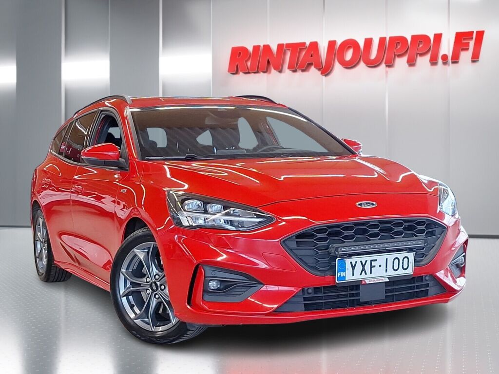 Ford Focus 2020 Punainen